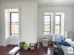 Building Photo - Spacious Clinton Hill 2-Bed 1-Bath / Great...