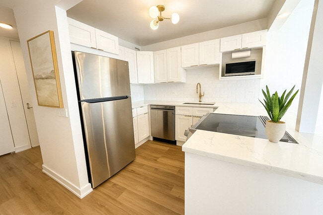 Building Photo - 3660 N Lake Shore Dr