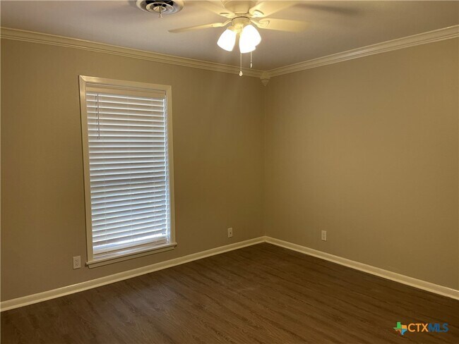 Building Photo - 101 Rio Vista Dr