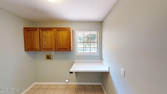 Building Photo - 278 Bush Ct