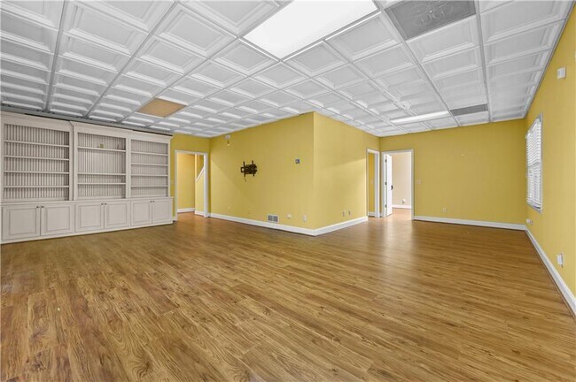 Building Photo - 860 Cramac Dr