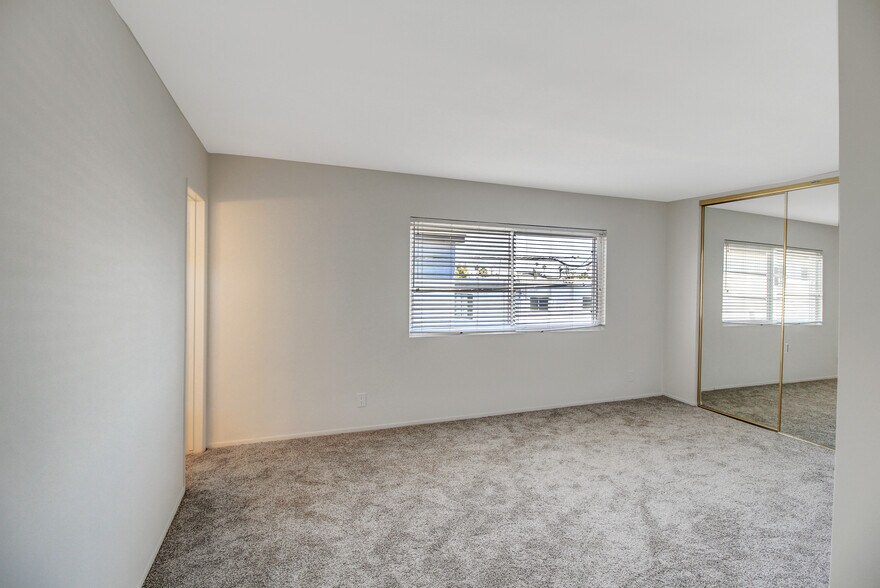 Building Photo - 1317 12th St