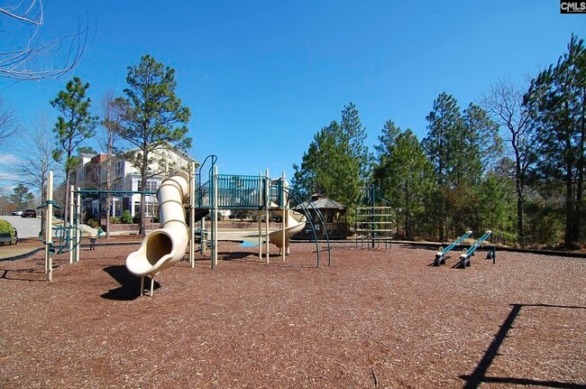 Building Photo - 825 Hidden Point Dr