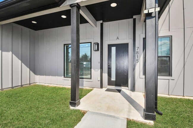 Building Photo - 7815 Joy St