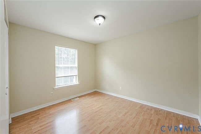 Building Photo - 811 Kiefer Field Ct