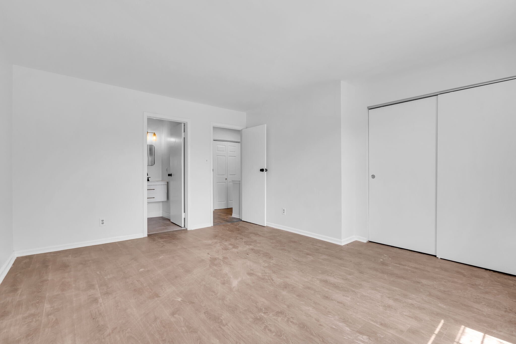 Building Photo - 56 Hopewell Ln