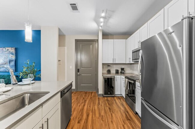 Building Photo - 9260 Vintage Hills Way