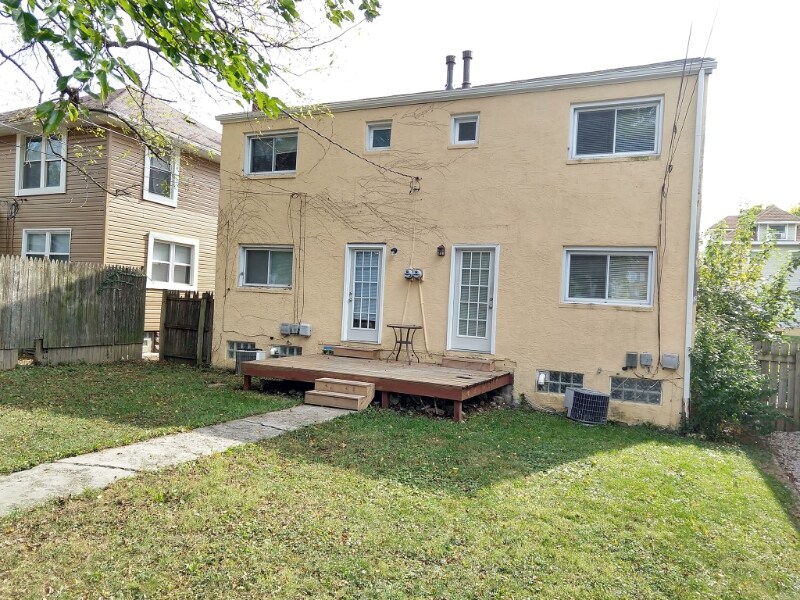 Building Photo - 432 E 16th Ave