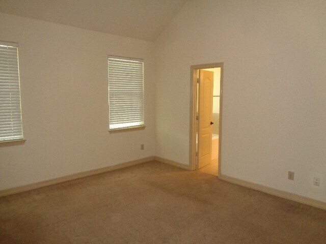 Building Photo - 10332 Stone Gate Dr