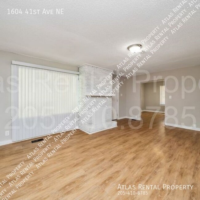 Building Photo - 1604 41st Ave NE