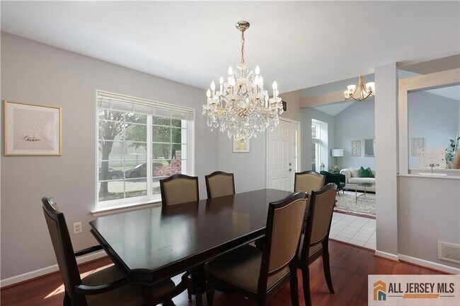 Building Photo - 160 Buttonwood Dr