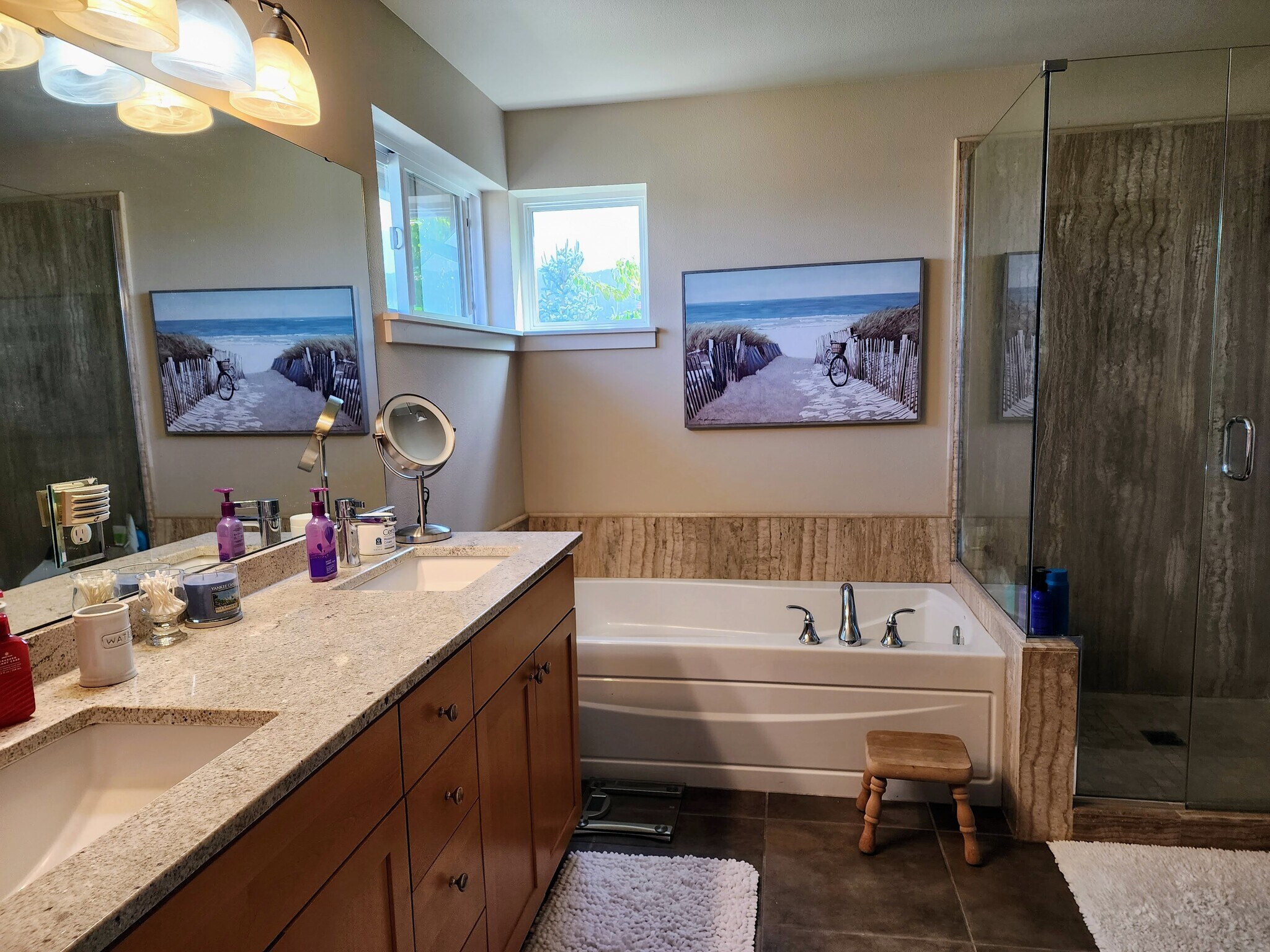 Master bath - 562 Alpine Ridge Pl NW