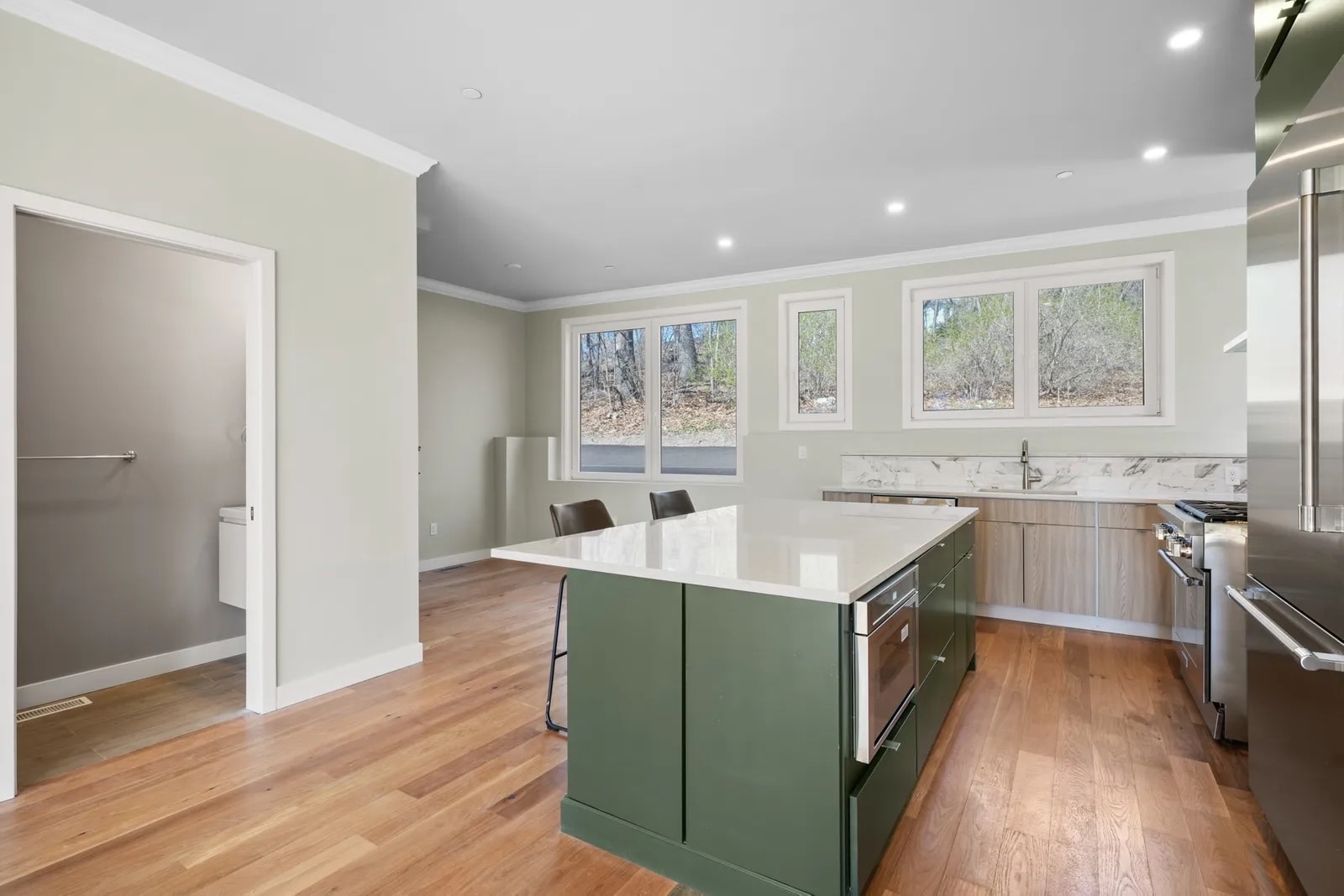 Building Photo - 147 Grampian Way