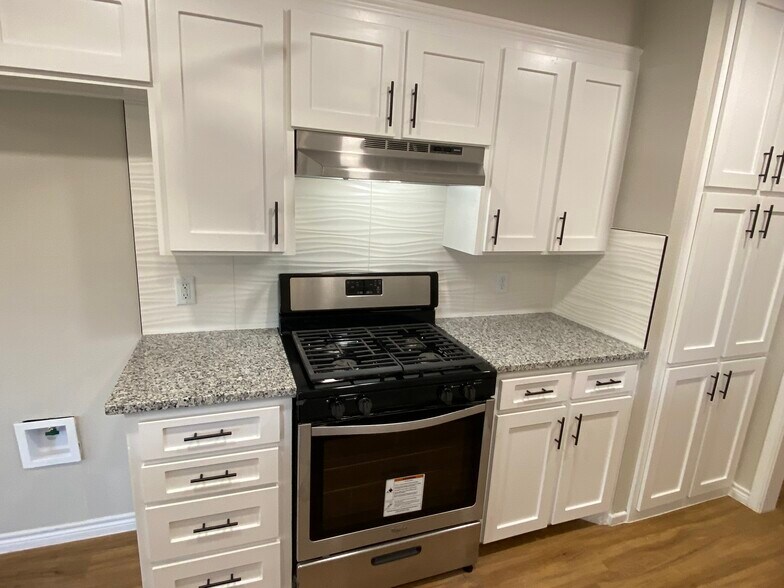 Building Photo - 3213 91st St