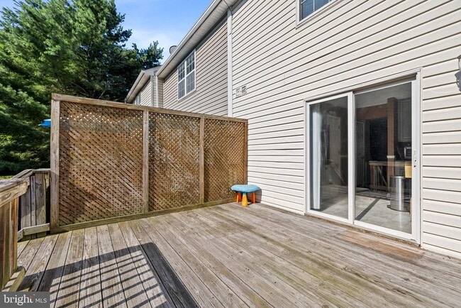 Building Photo - 574 Highland Towne Ln