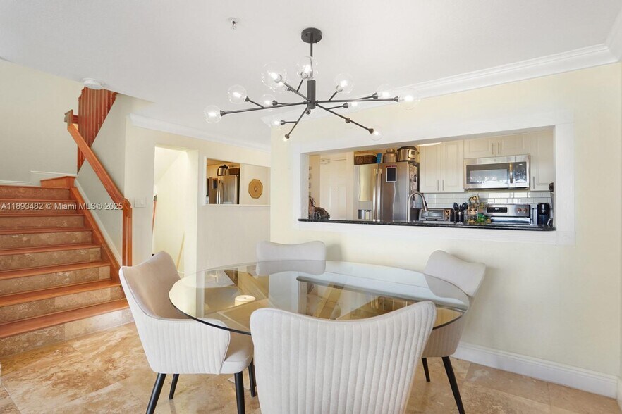 Building Photo - 280 SW 20th Rd