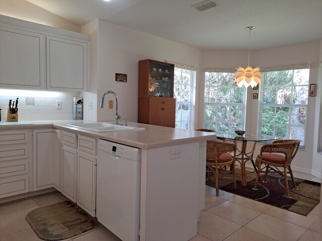 Building Photo - BEACHSIDE NSB FURNISHED RENTAL AVAILABLE MONTHLY!