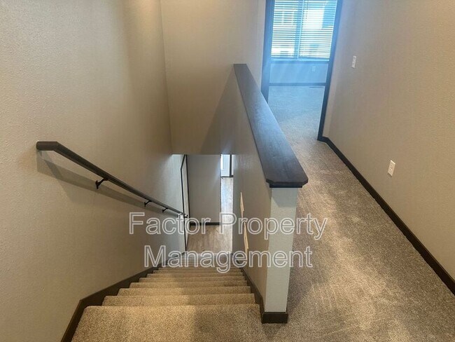 Building Photo - 308 Prairie Rose Trl