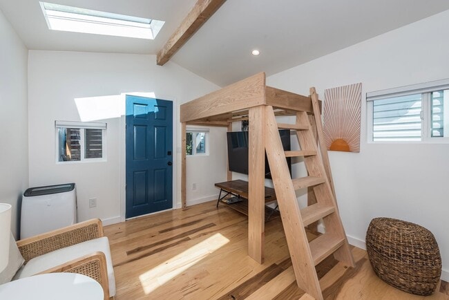 Building Photo - 208 S Voluntario St