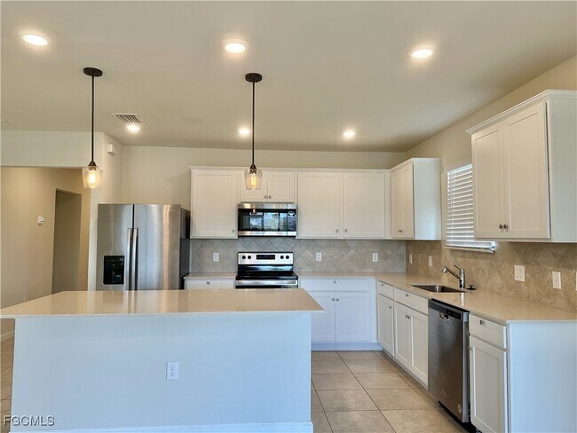 Building Photo - 16027 Enclaves Cv Dr