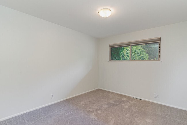 Building Photo - 8612 21st Ave NW