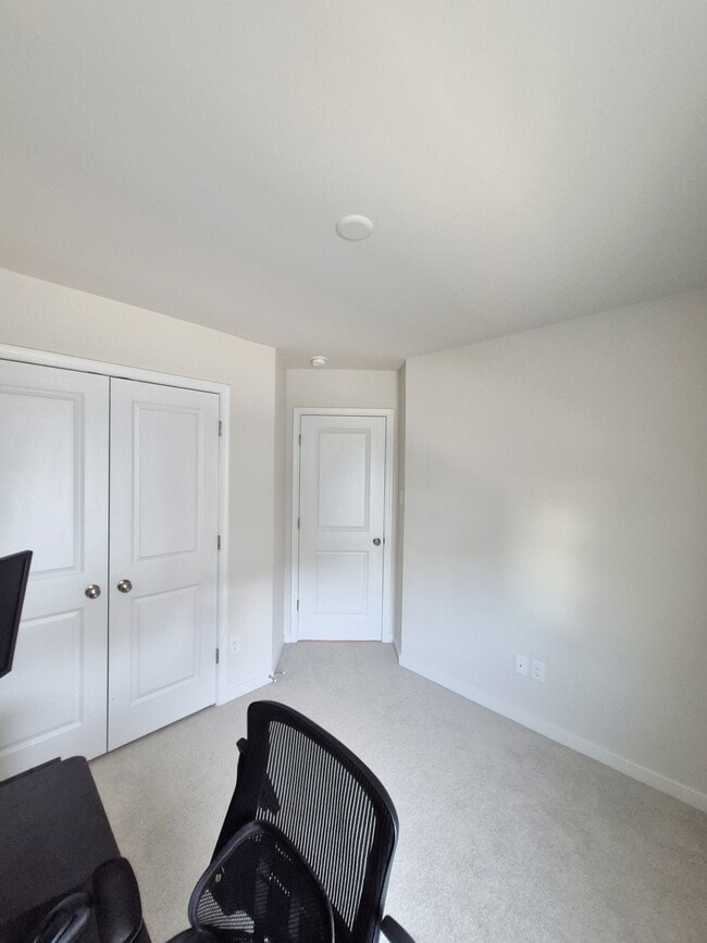 Building Photo - 4012 Pk Trl Dr