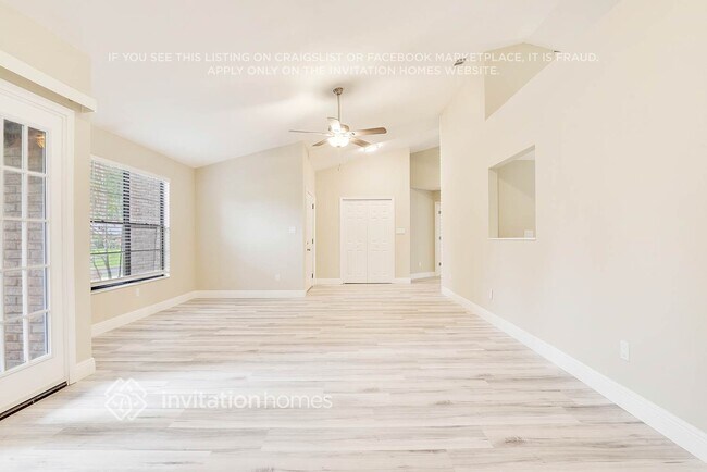 Building Photo - 1751 Moss Ct