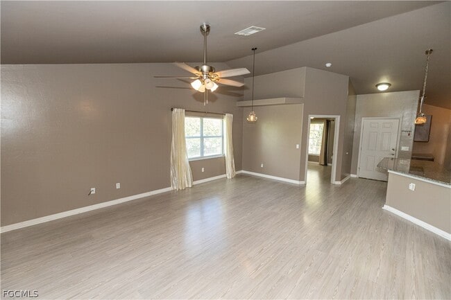 Building Photo - 7500 Cameron Cir