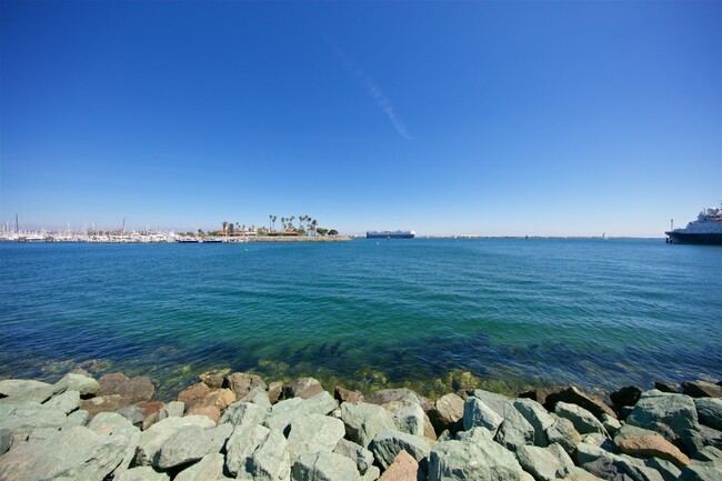 Building Photo - Exquisite Ocean View 2 Bed Townhome: Luxur...