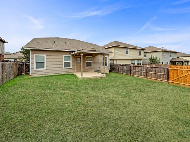 Building Photo - 1826 Strawhouse Way