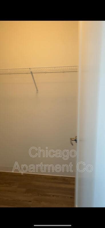 Building Photo - 641 N Wells St
