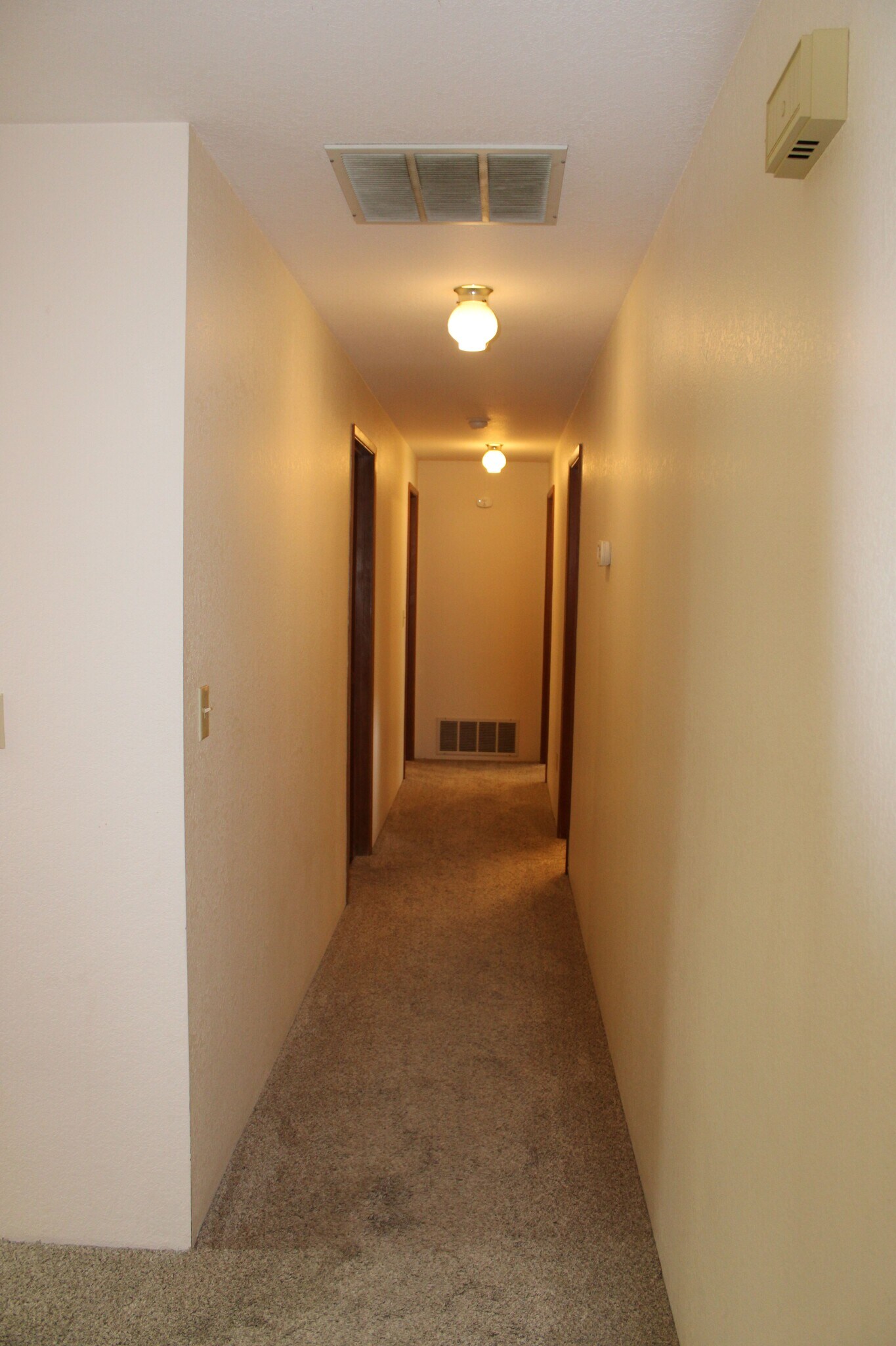 Building Photo - 1516 Woodhaven Pl