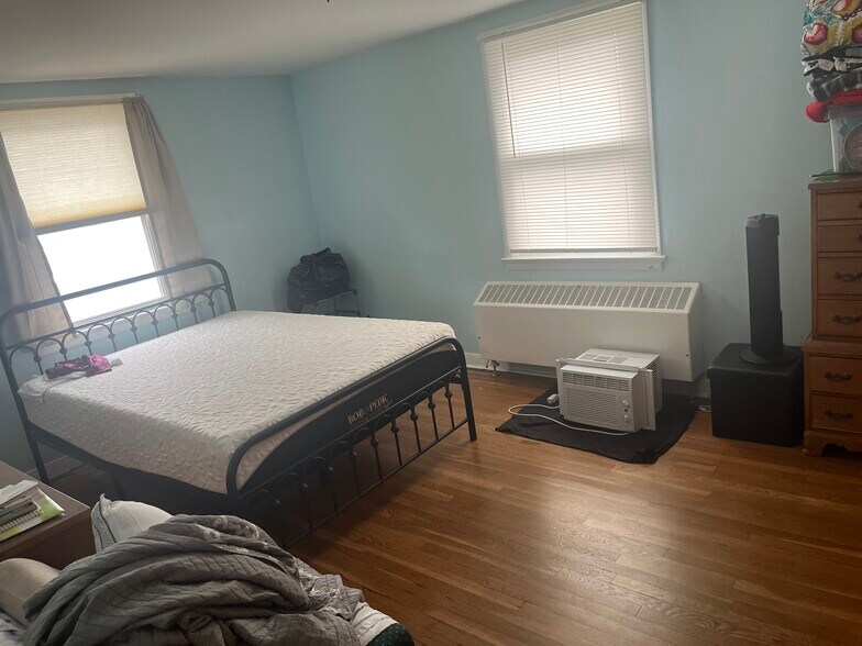 Building Photo - 1446 Monocacy St