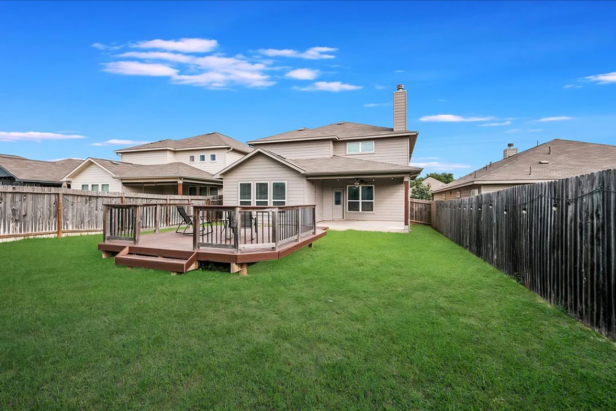 Building Photo - 8252 Breezy Cv