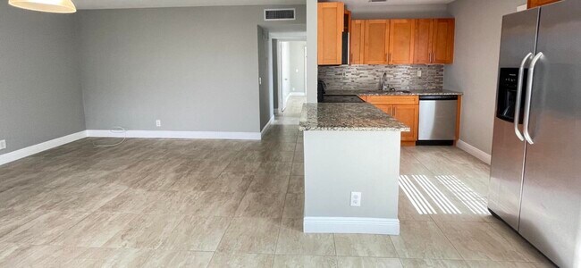 Building Photo - 174 Burgandy Way