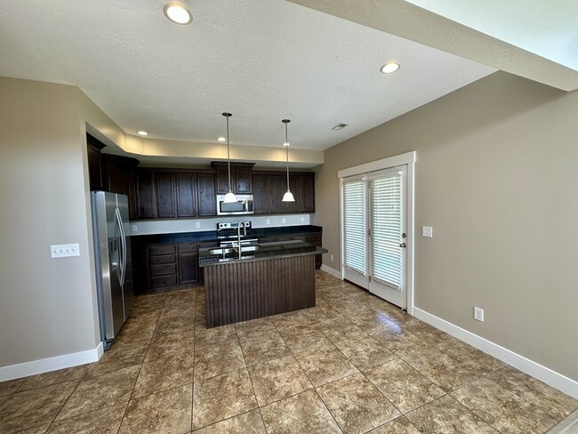 Building Photo - 1748 Winford Dr