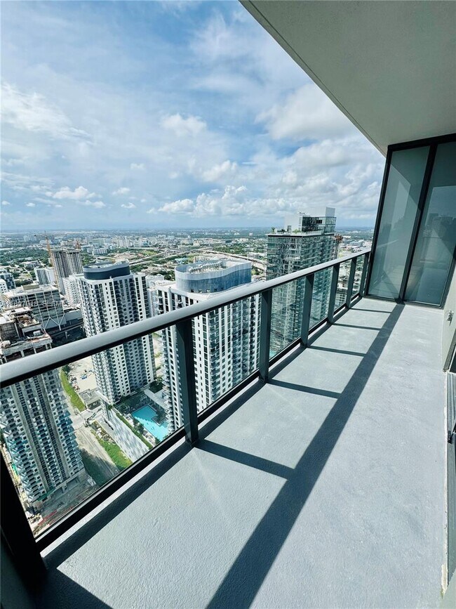 Building Photo - 159 NE 6th St