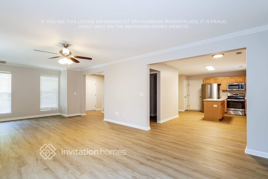 Building Photo - 7918 Antique Cir