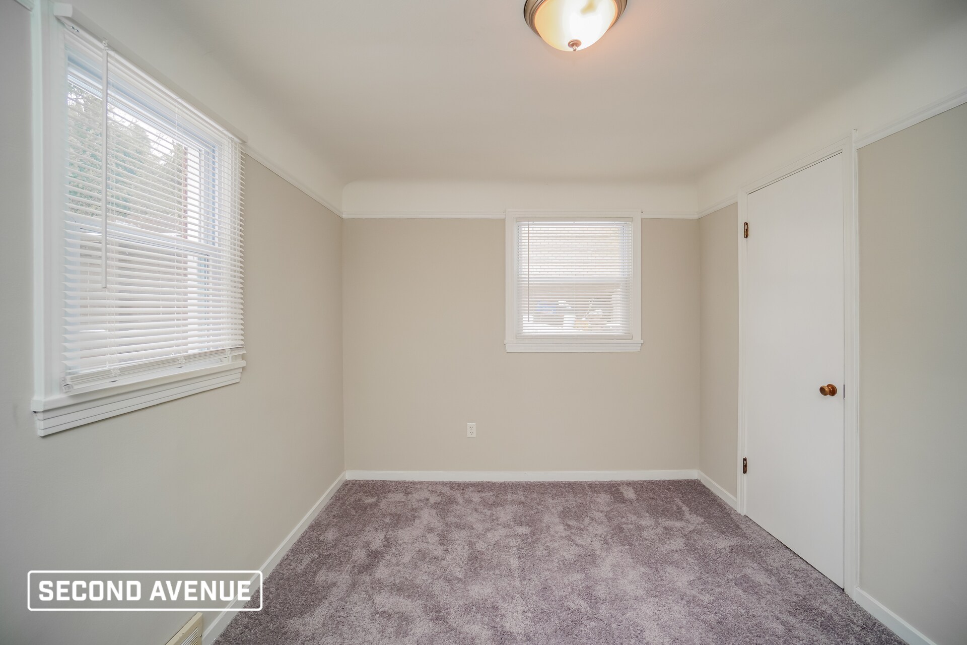 Building Photo - 96 N Broadway Ave