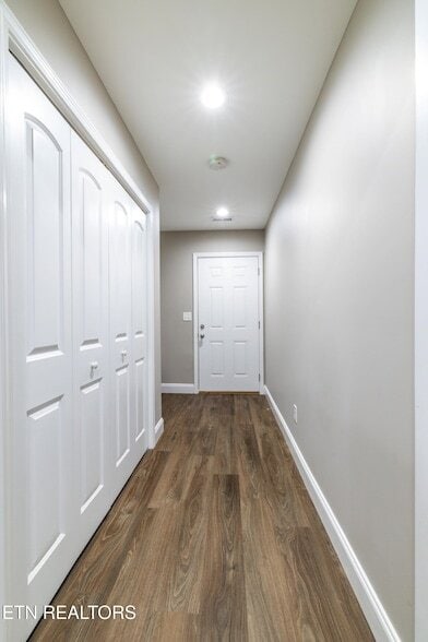 Building Photo - 112 Bennett Ln