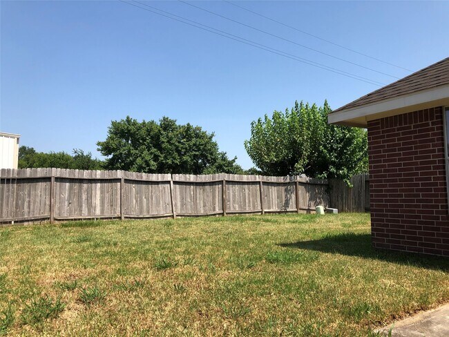 Building Photo - 21810 Dimmett Way