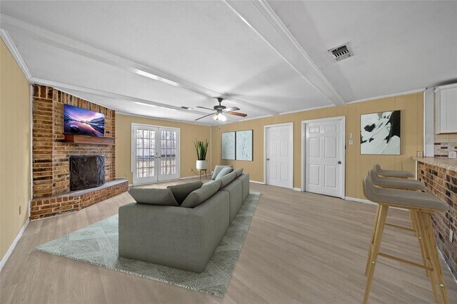 Building Photo - 9746 Seeker St