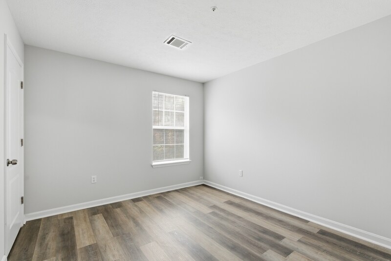 Building Photo - 5905 Grenfell Loop