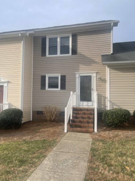 Primary Photo - 1139 Glendale Dr