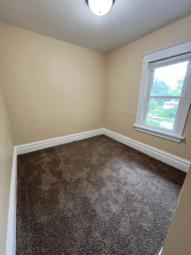 Building Photo - Spacious 4 Bed/2 Bath Rental Home!