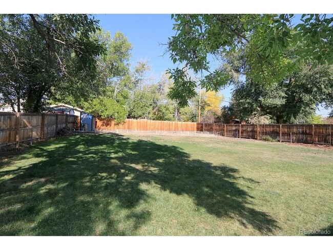 Building Photo - 6181 W Alder Ave