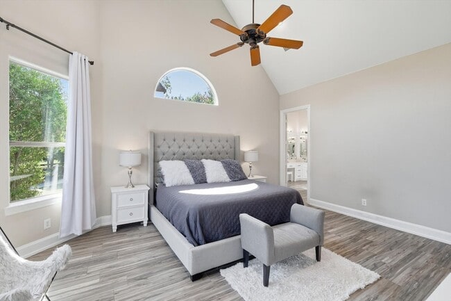Building Photo - 7889 Steeplechase Cir