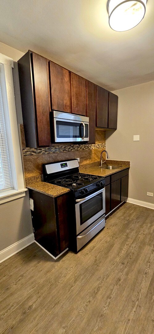 Building Photo - 3752 W Division St