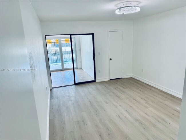 Building Photo - 7011 Crown Gate Ct