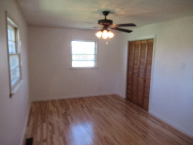 Building Photo - Charming 3-Bedroom Brick Home for Rent on the West Side of Lincolnton!